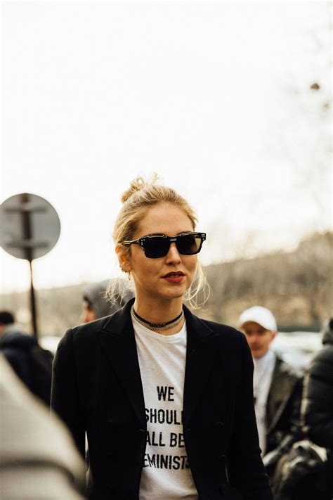 Todas deberíamos llevar la camiseta feminista de Dior